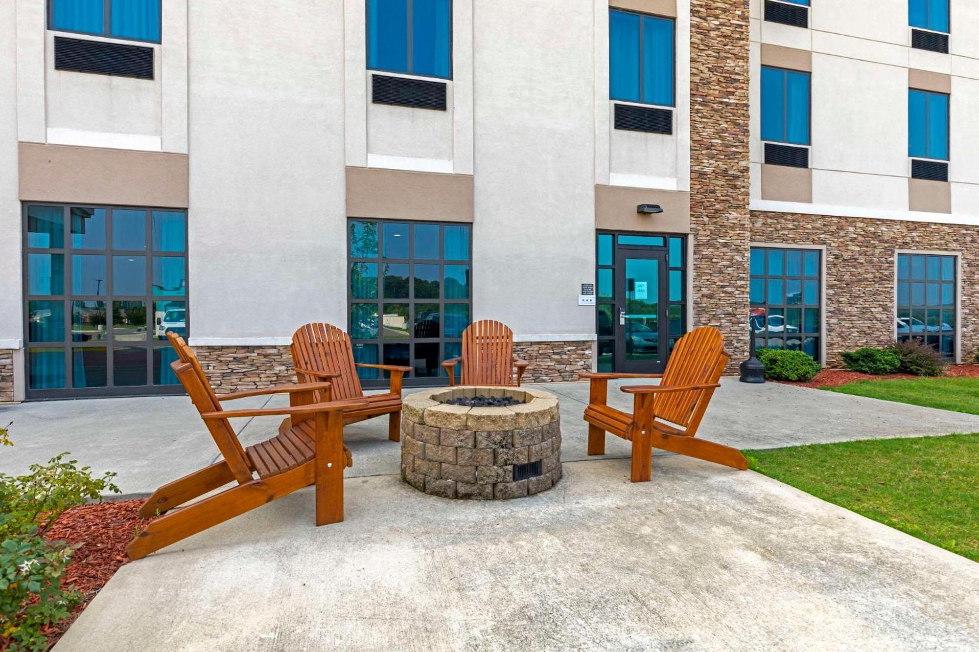 Comfort Inn & Suites East Ellijay Esterno foto